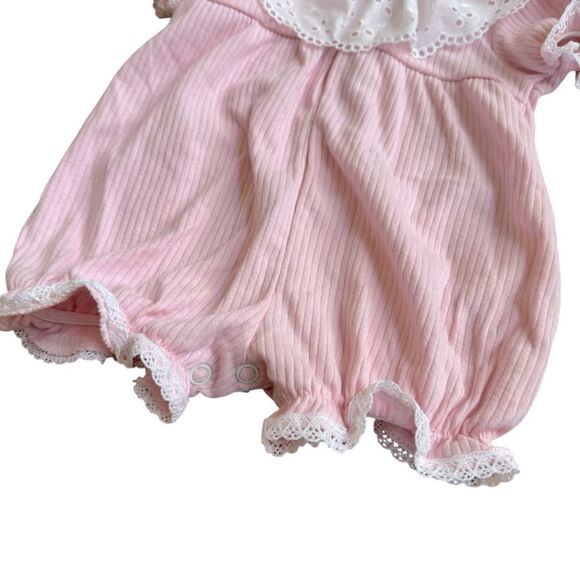 Vintage Baby Girl Pink Romper Bubble Collared White Eyelets Ribbed Size 3-6M - Picture 4 of 5